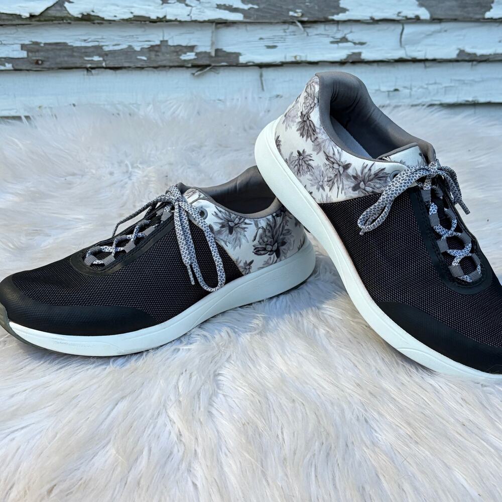 Traq Alegria Sneakers Womens 39 US 9 Black White Comfort Lace Up Shoes Trainer